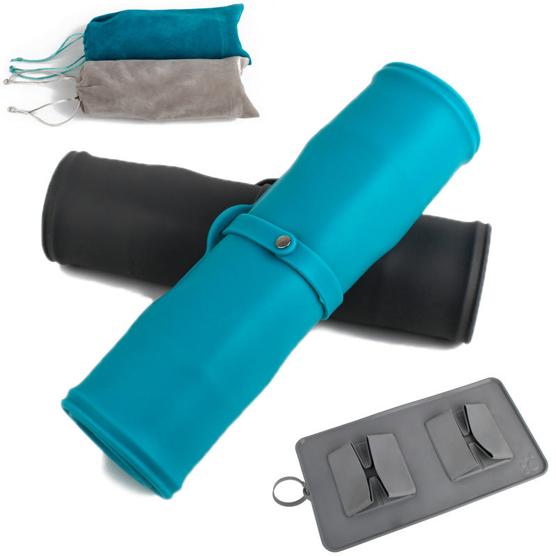 Roll ’n’ Feast – Foldable Silicone Pet Feeding Mat with Velvet Carry Bag