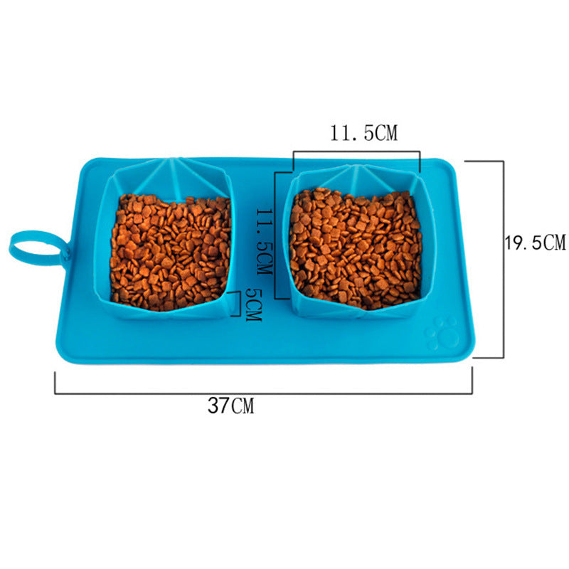 Roll ’n’ Feast – Foldable Silicone Pet Feeding Mat with Velvet Carry Bag