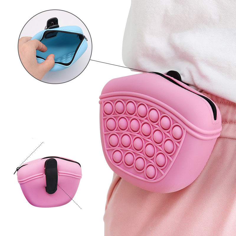 SnapTreat – Silicone Dog Training Treat Pouch with Bubble Grip