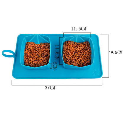 Roll ’n’ Feast – Foldable Silicone Pet Feeding Mat with Velvet Carry Bag